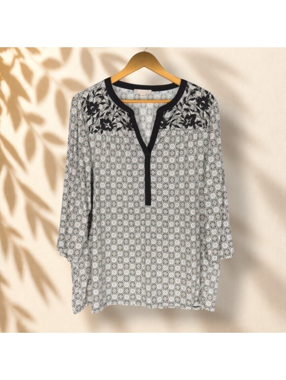 Dressbarn Blouse Women 2X Plus Gray Geometric V-Neck 3/4 Sleeve Pullover Casual